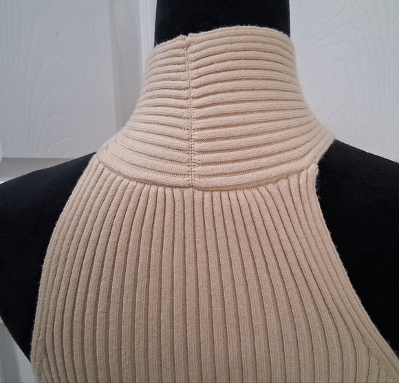 Cider Ribbed Criss Cross Cropped Halter Top A1   Size S - Picture 5 of 14
